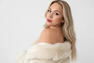 Curvy, Fun , and Green-Eyed Go... - Image 4