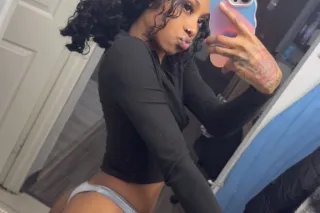 📍 💦incall & outcalls!! Fuck Me Daddy , Tight & Wet lets have fun.. 💦😊2girl available👩‍❤️‍💋‍👩 - Image 3